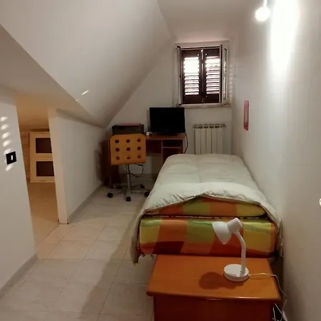 Romantic Attic Apartmán